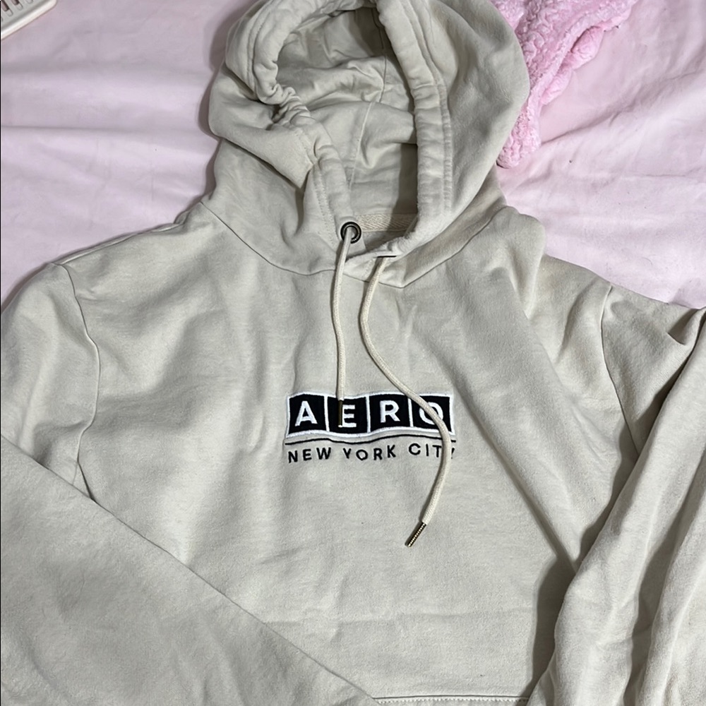 Aéropostale Cream Hoodie